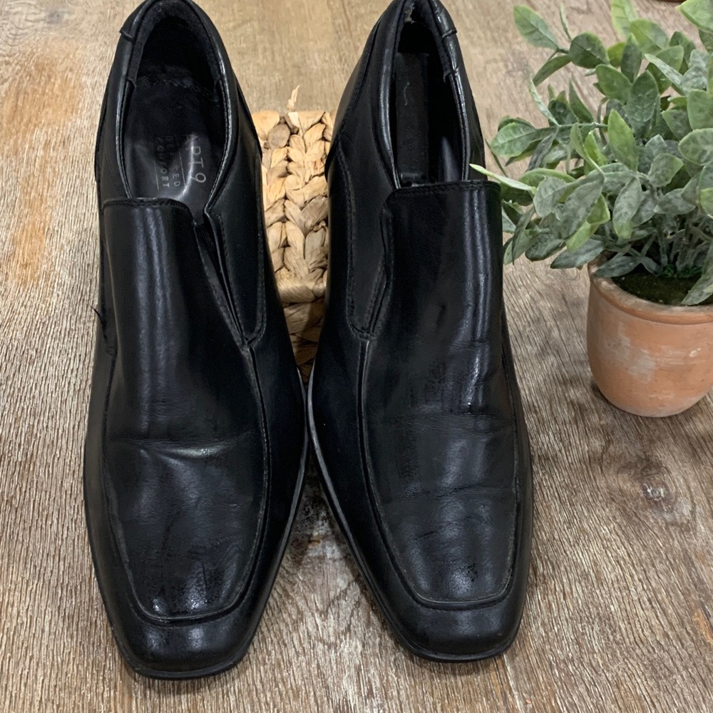 Apt. 9 Men's Black Leather Loafers